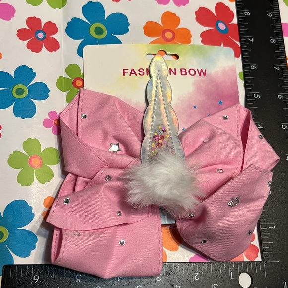 New Set of Two Unicorn Embellished Fashion Hair Bows - Picture 9 of 9